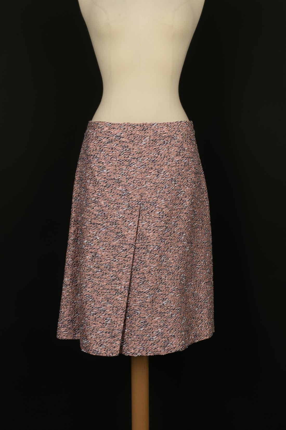 Chanel Tweed Jacket and Skirt Suit Set en venta 7
