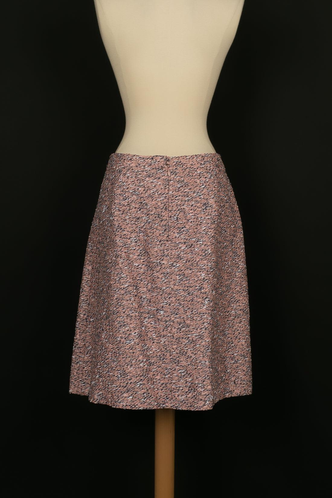 Chanel Tweed Jacket and Skirt Suit Set en venta 9