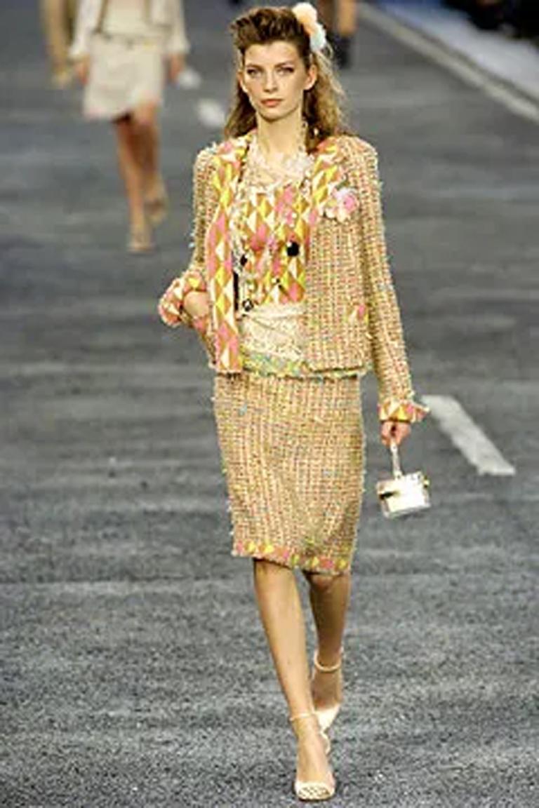 Veste en tweed Chanel automne/hiver 2004 en vente 8
