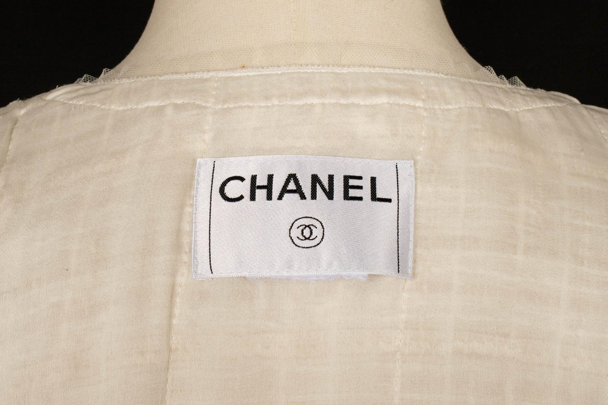 Chanel Tweed Jacket Emroidered with Sequins and Pearls For Sale 6