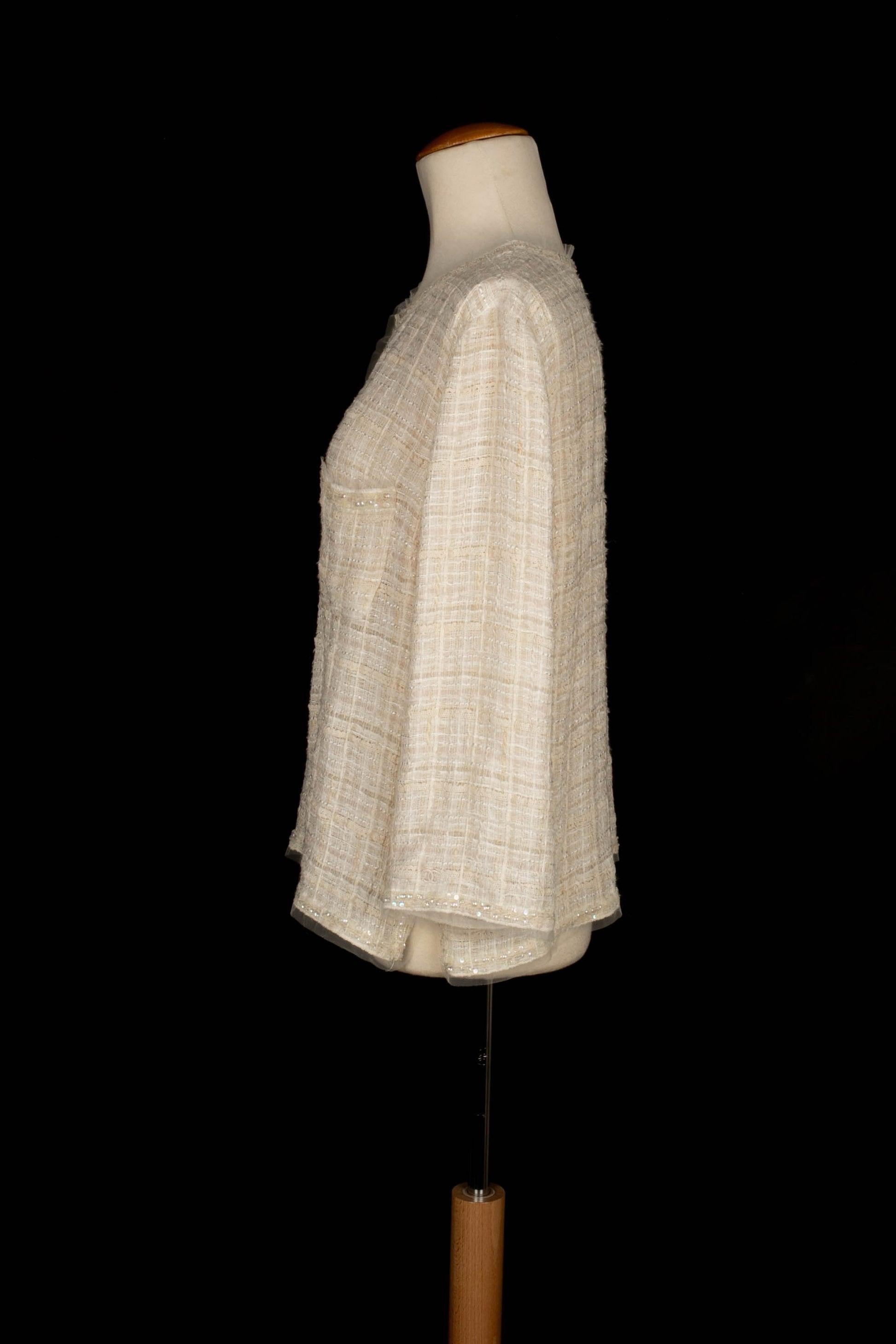 Chanel Tweed Jacket Emroidered with Sequins and Pearls In Excellent Condition For Sale In SAINT-OUEN-SUR-SEINE, FR