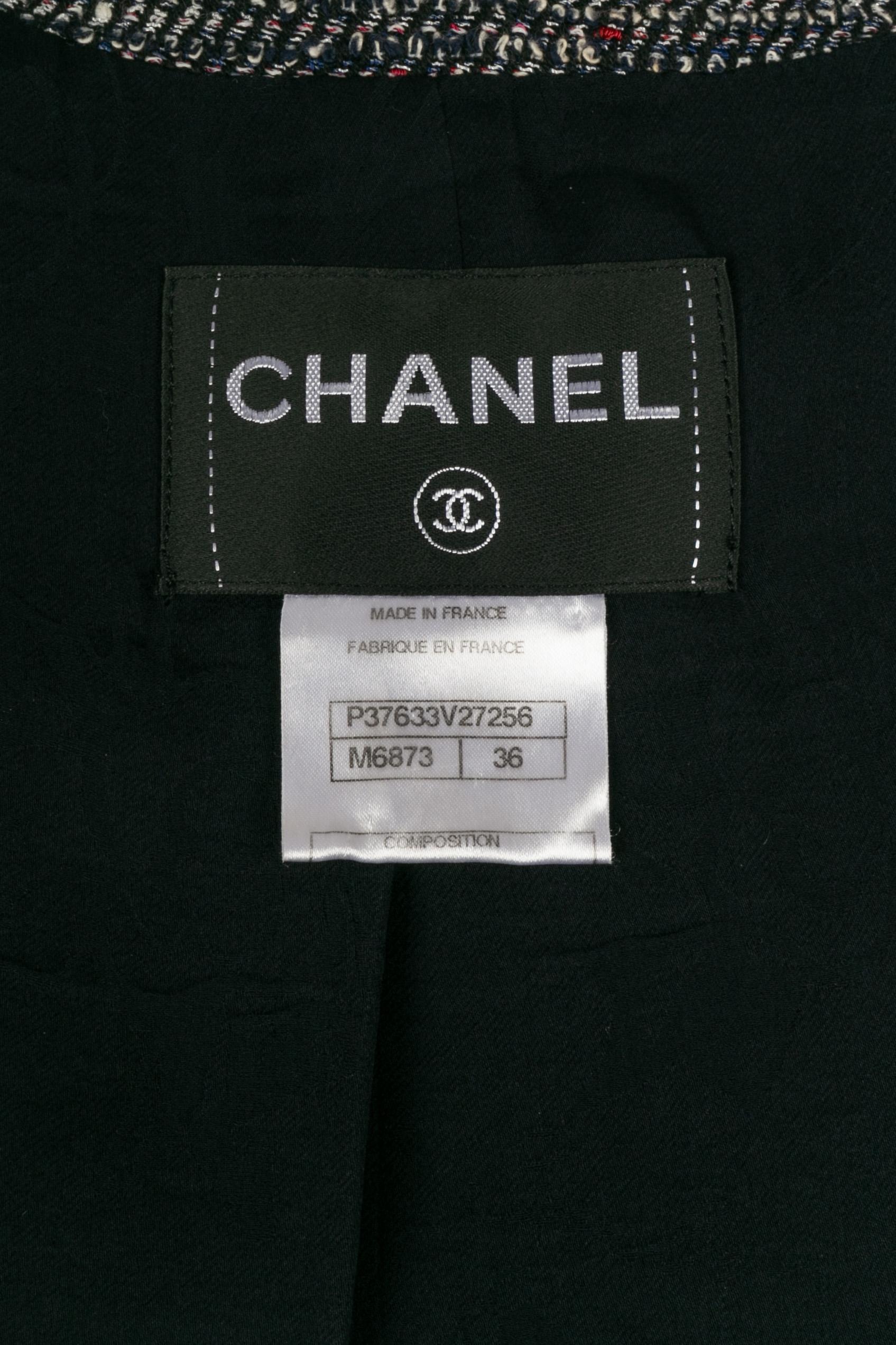 Chanel tweed jacket en vente 6