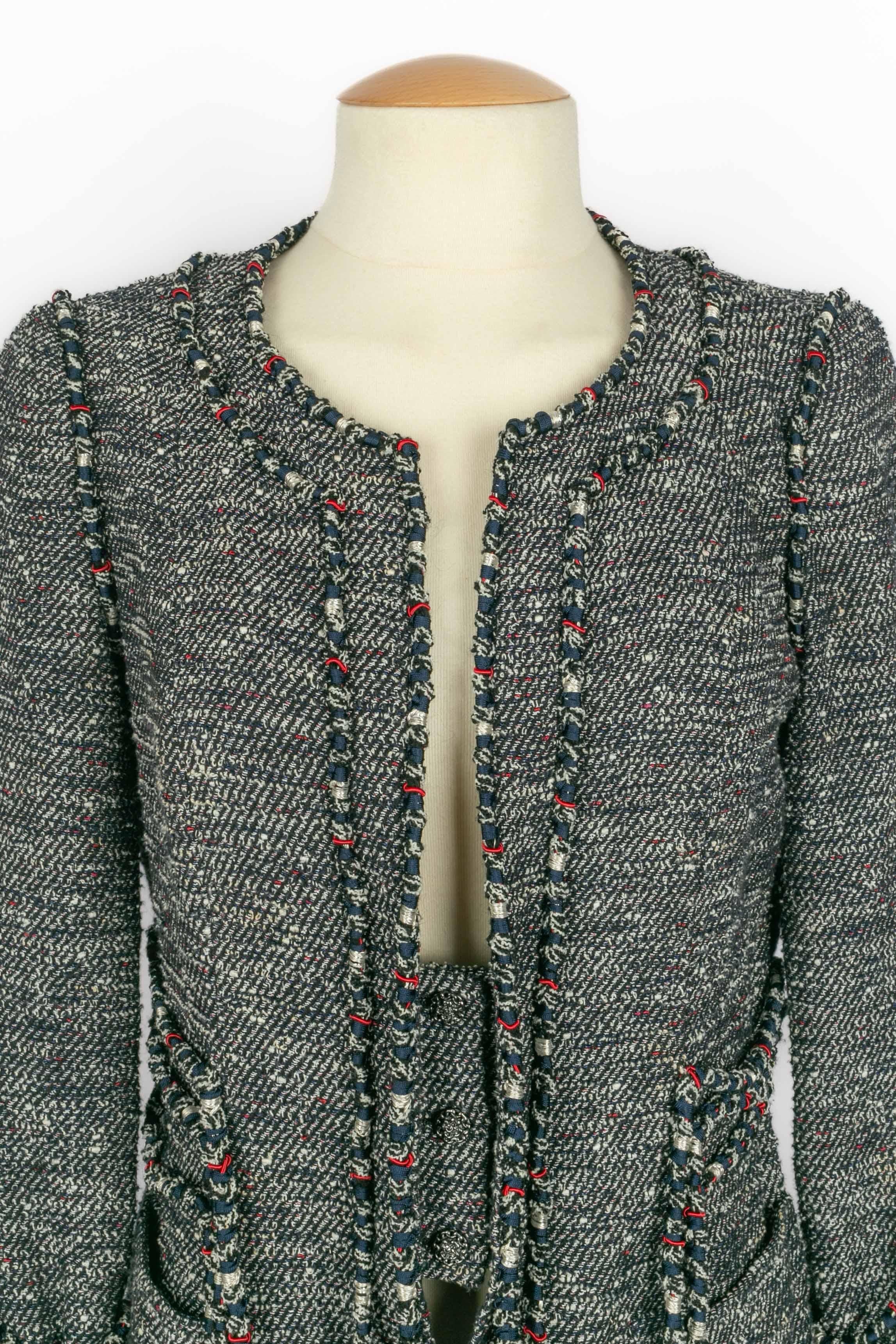 Chanel tweed jacket en vente 4