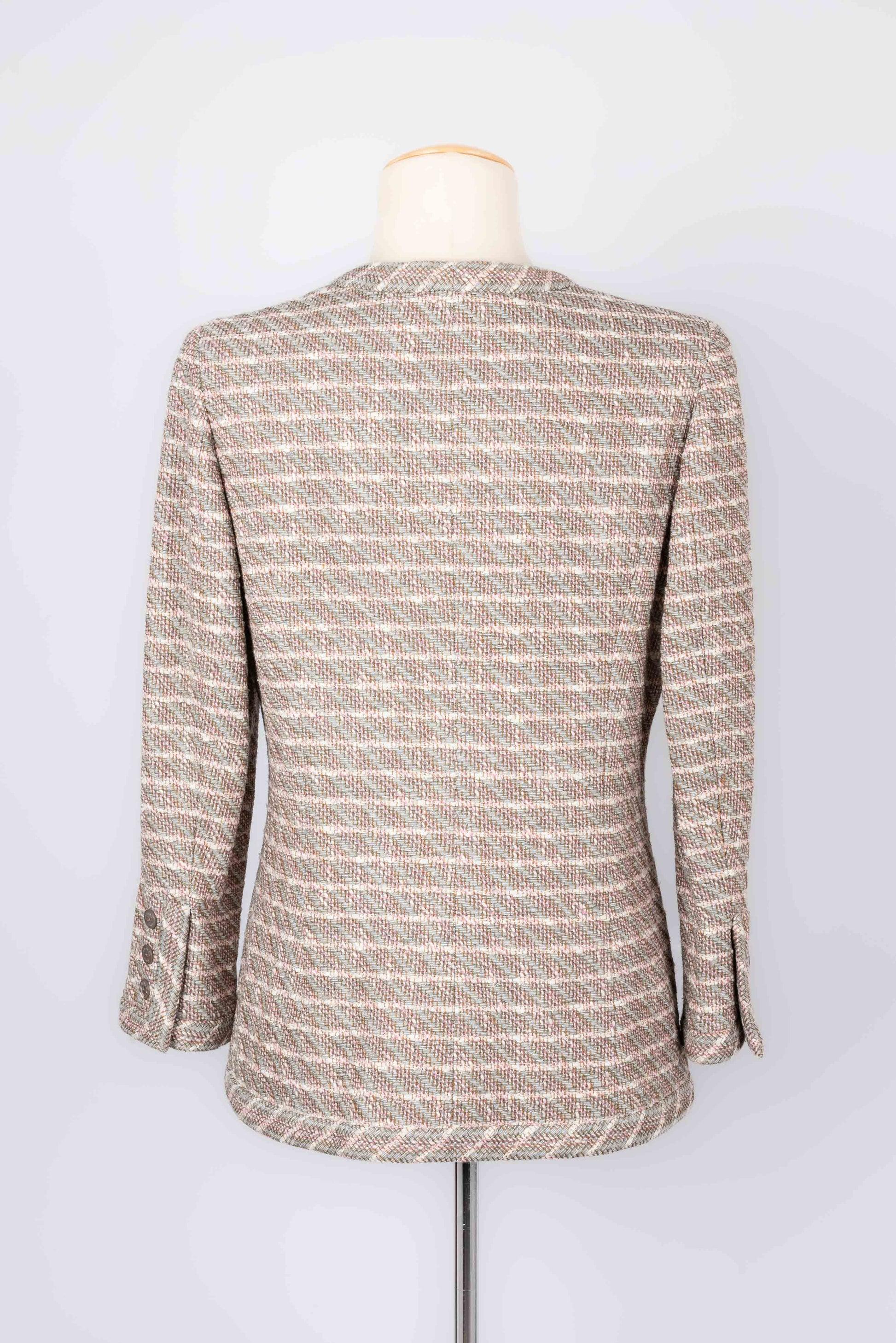 Chanel Tweed Jacket with Silk Lining, 2003 In Excellent Condition For Sale In SAINT-OUEN-SUR-SEINE, FR