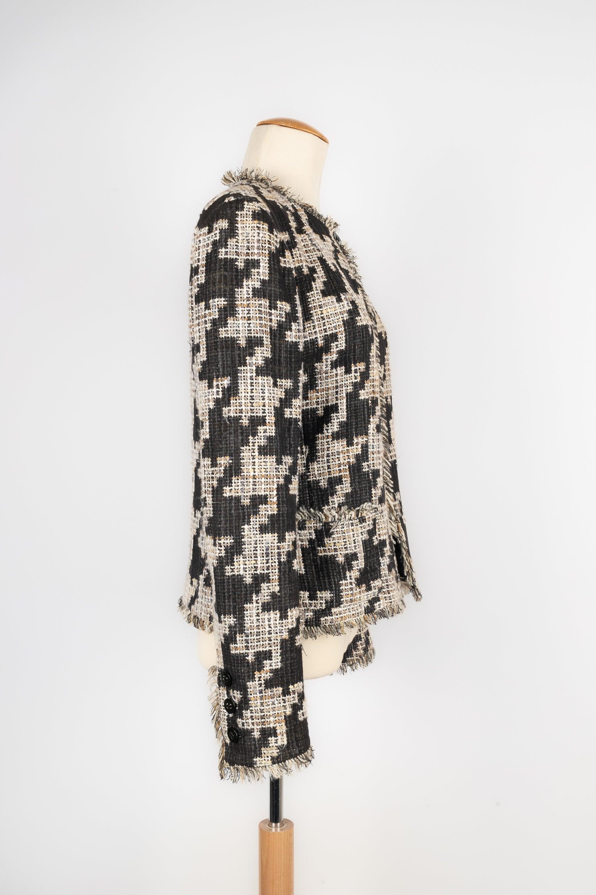 Nero Giacca Chanel in tweed con fodera in seta, 2005 in vendita