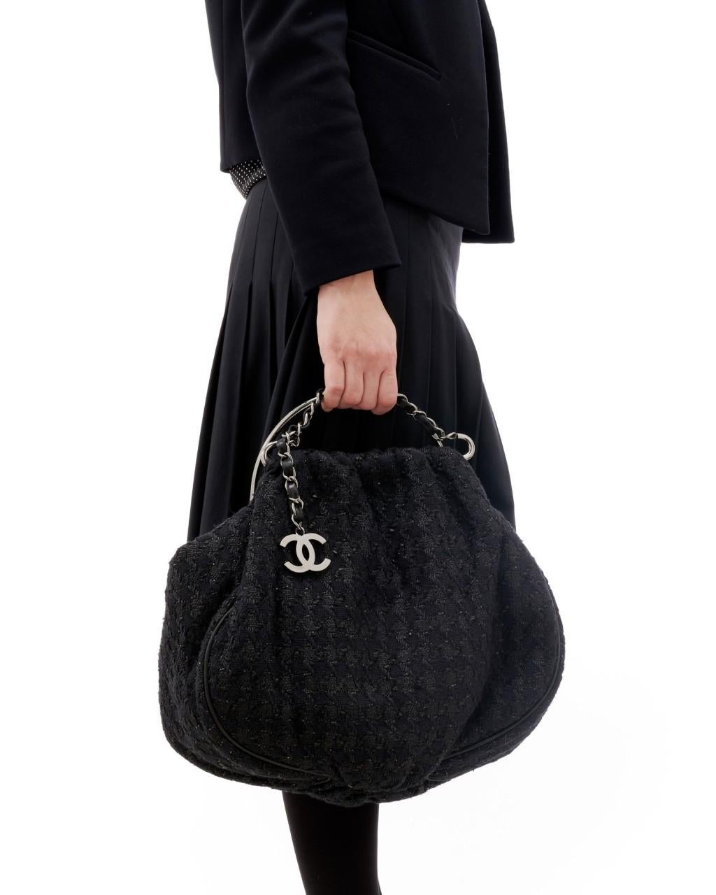 Chanel 2005 Tweed Limited Edition Collector’s Large Novelty Tote Top Handle Bag For Sale 6