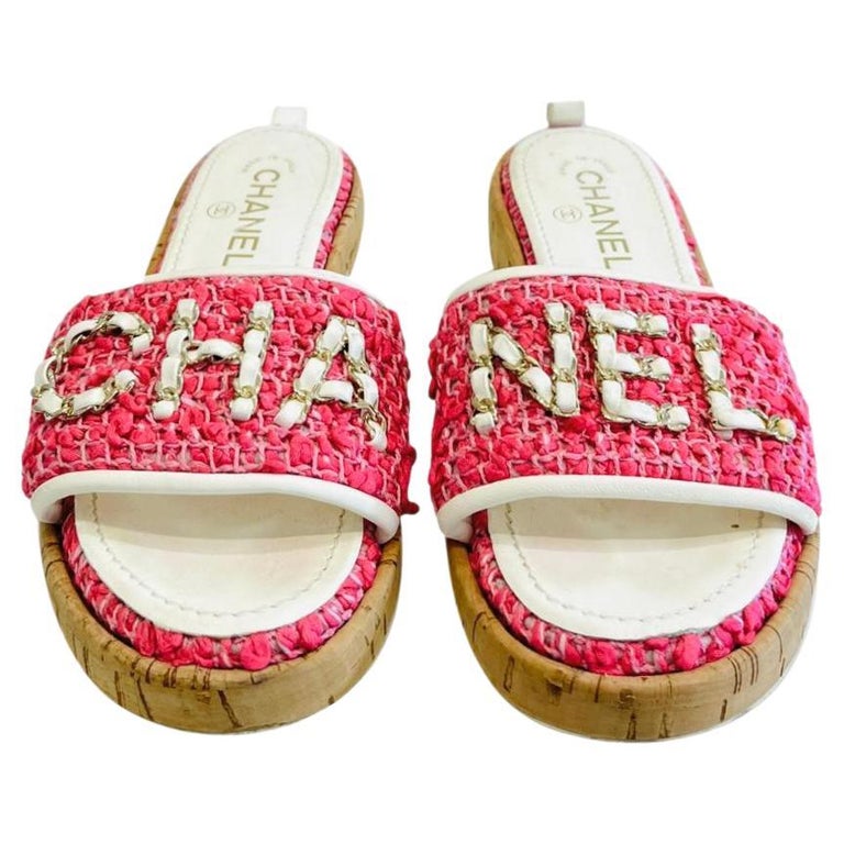 Authentic Chanel 21C White Tweed Chain Logo Mules Sandals Slides EU 37,5 US  7,5