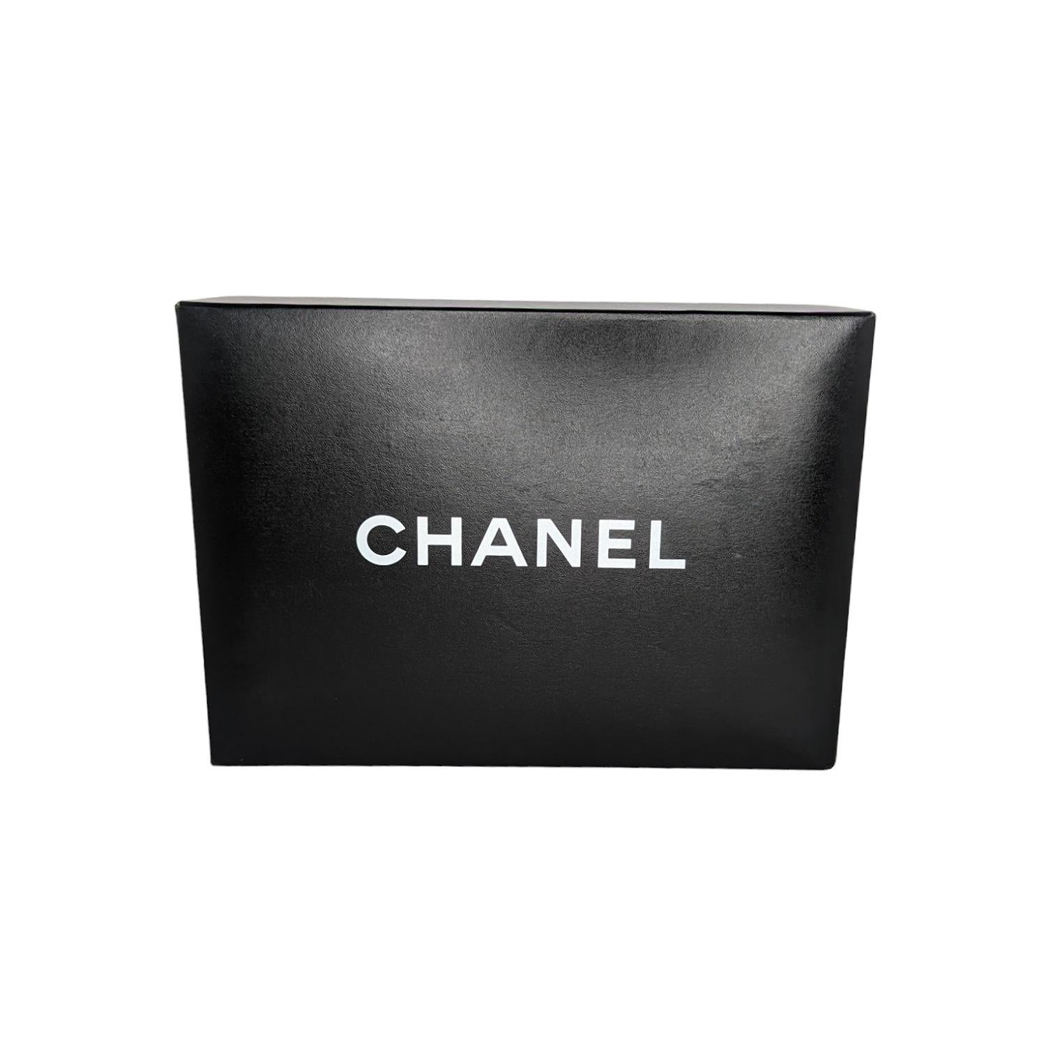 Chanel Tweed Matelasse Medium Single Flap Bag 5