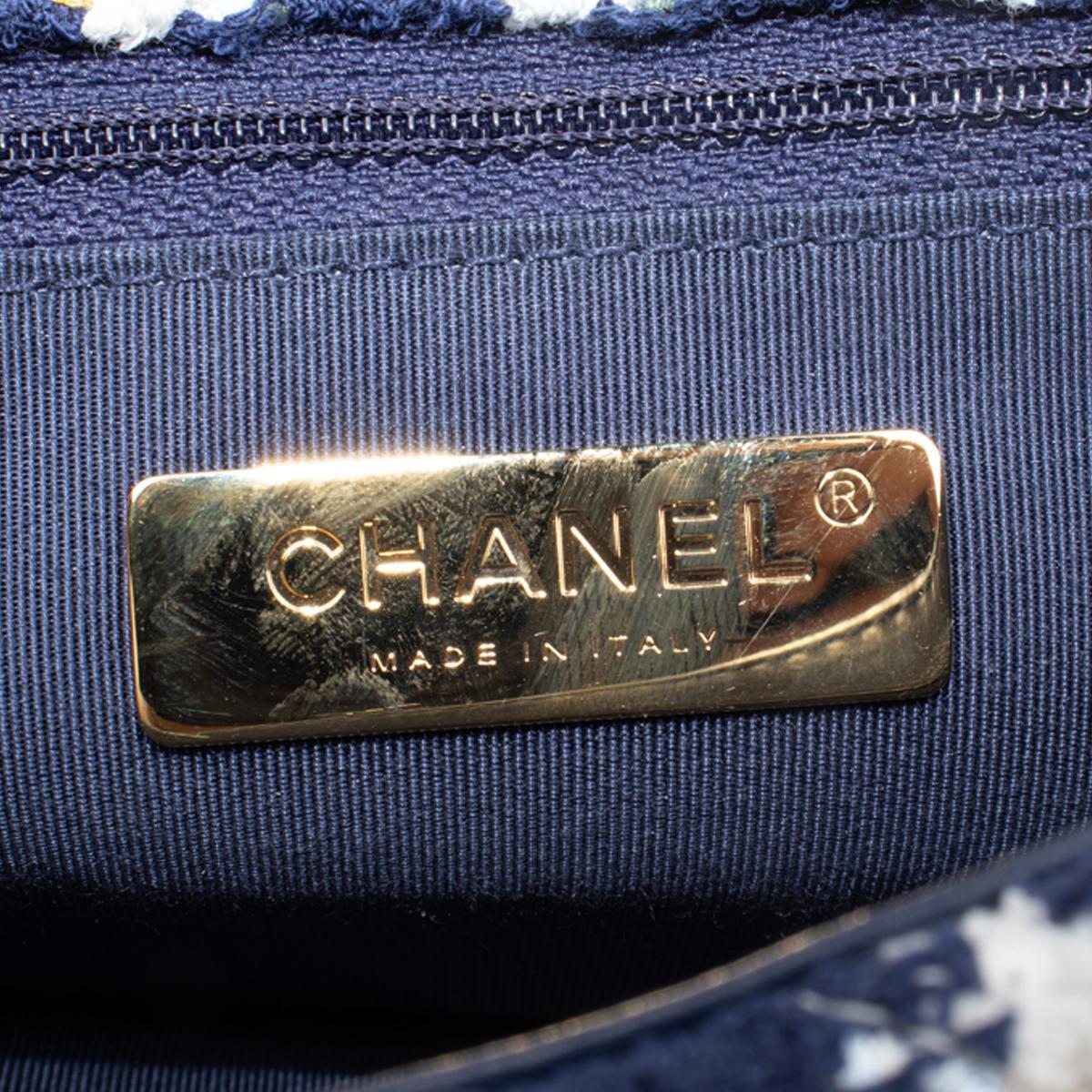 Chanel Tweed Medium 19 Flap Bag 1
