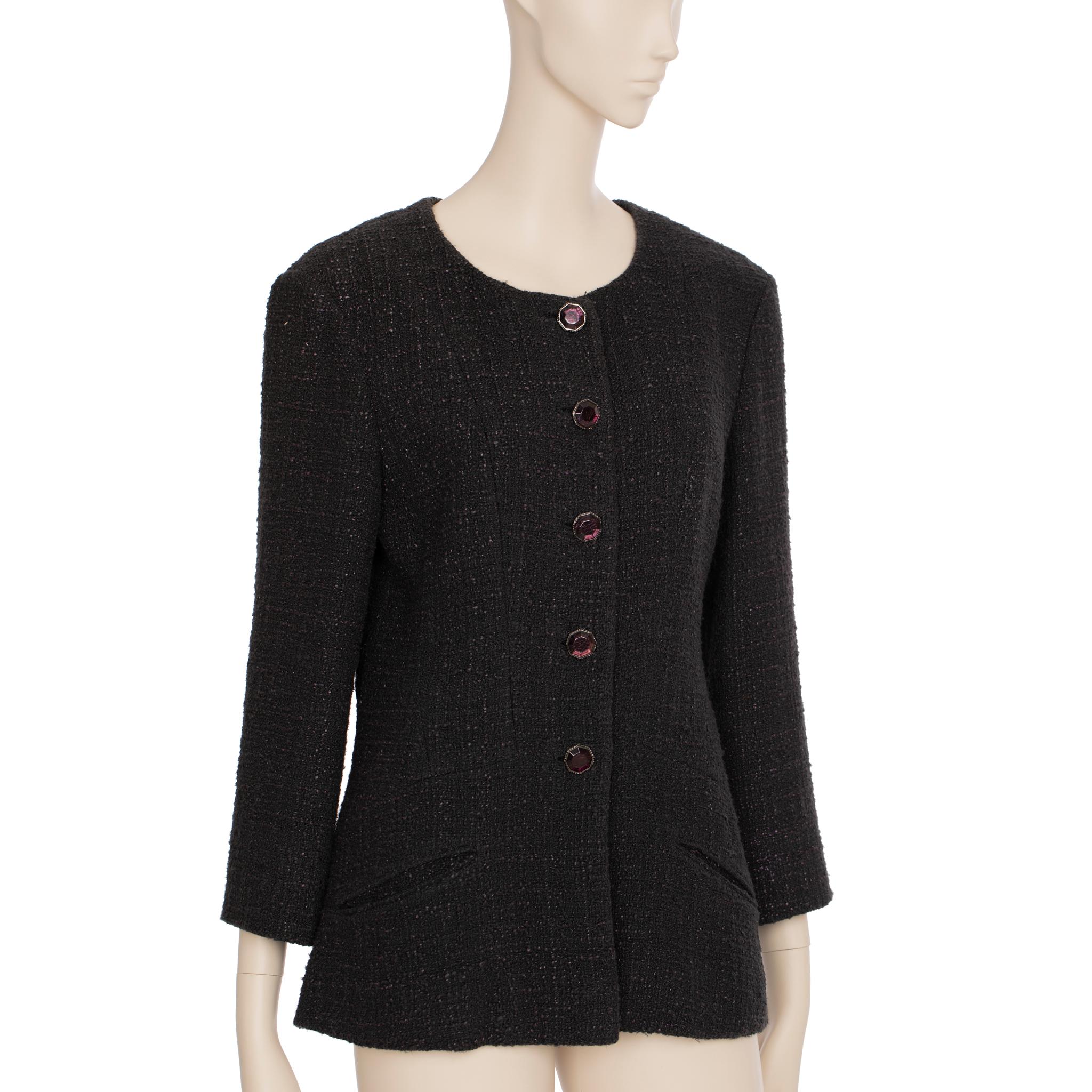Women's Chanel Tweed Multi-button Crew Neck Jacket 40 FR For Sale