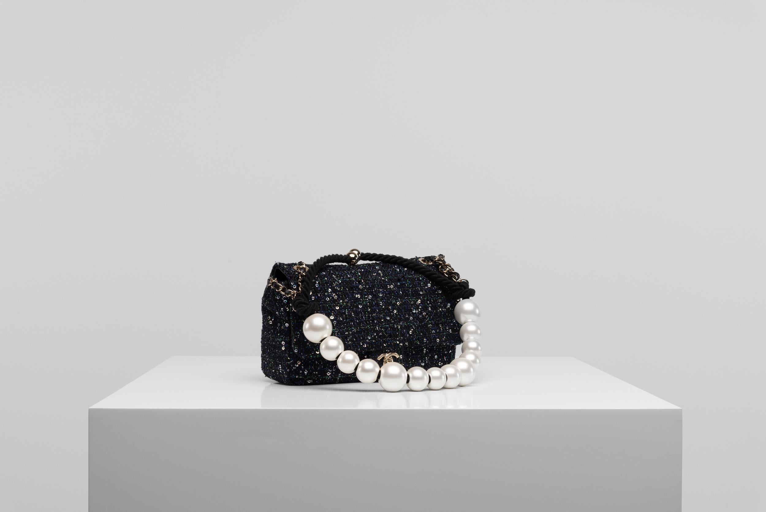 Chanel Tweed Sequins Pearl Bag RARE Full-Set en vente 1