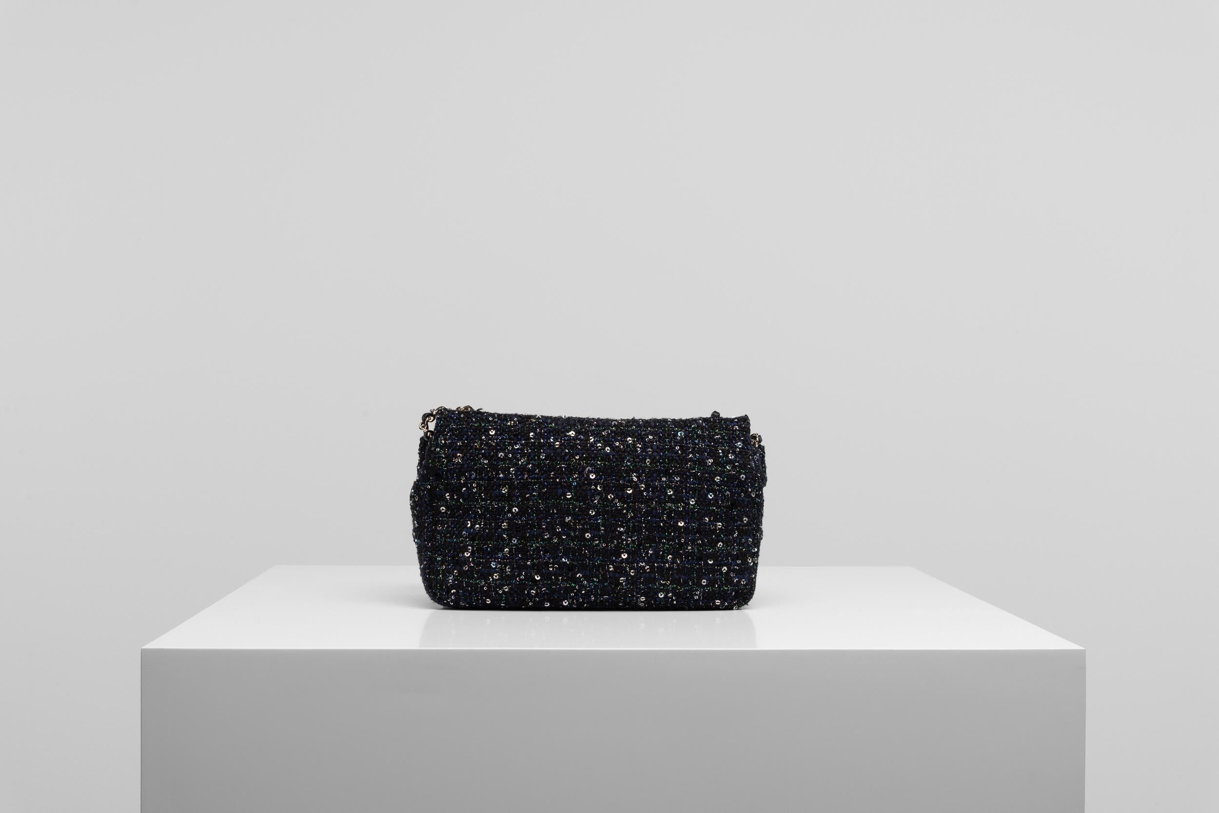 Chanel Tweed Sequins Pearl Bag RARE Full-Set en vente 2