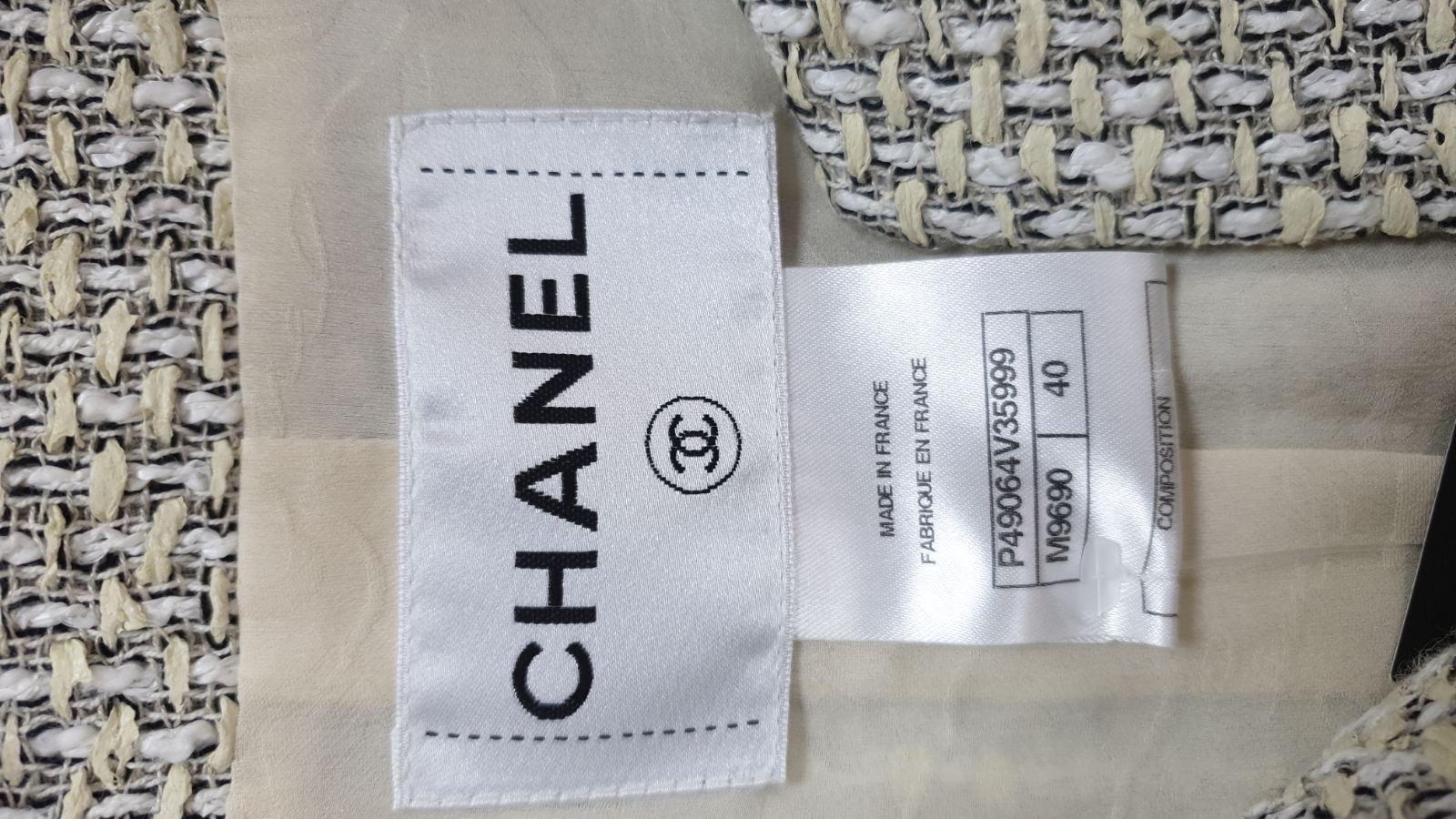 Chanel Tweed Short Coat For Sale 3