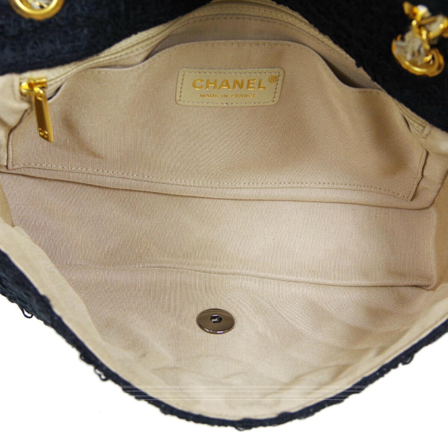 Chanel Tweed Silver Gold Medium Evening Shoulder Flap Bag In Excellent Condition In Chicago, IL