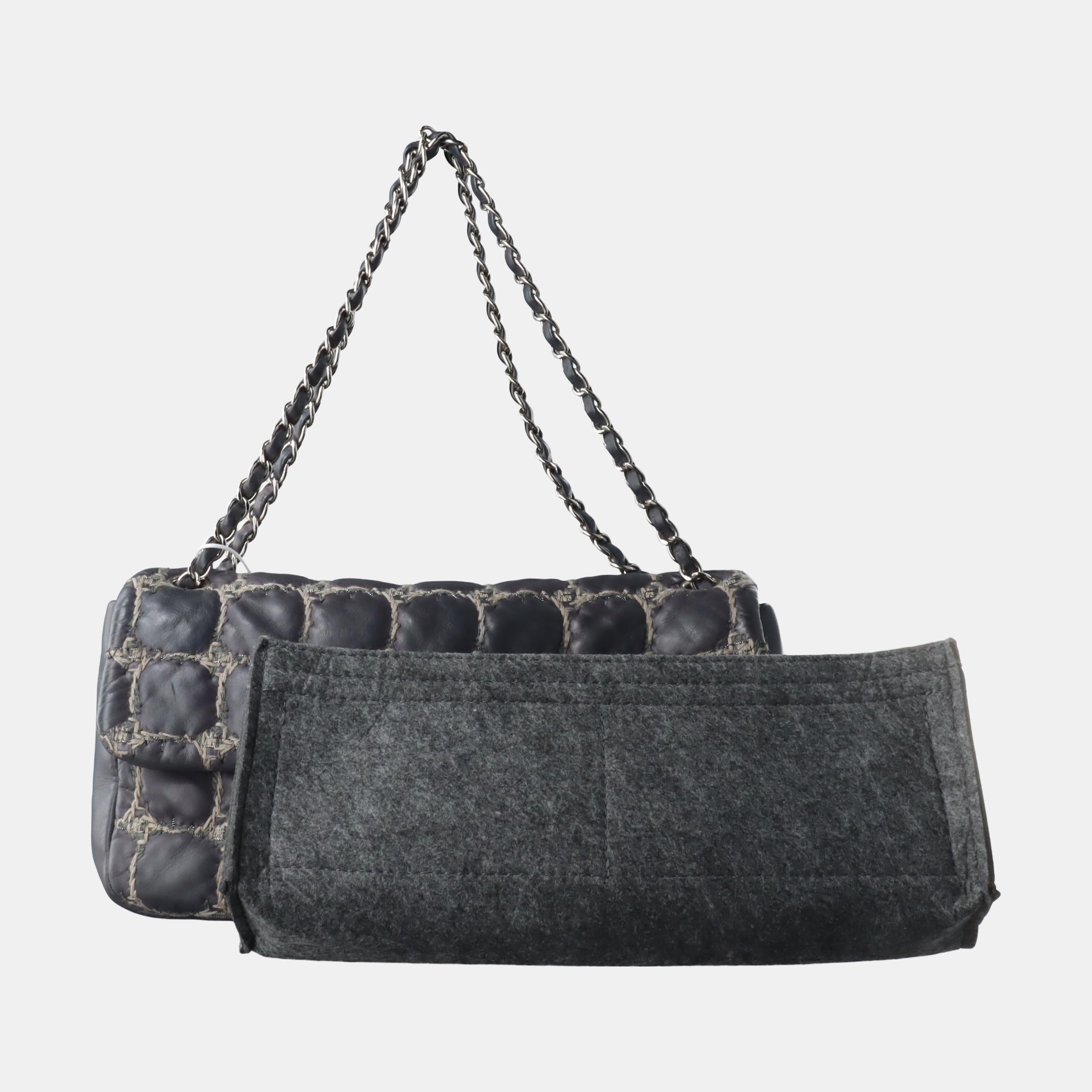 Chanel Tweed Square Stitch on Leather Bubble Grey Medium Shoulder Bag 4