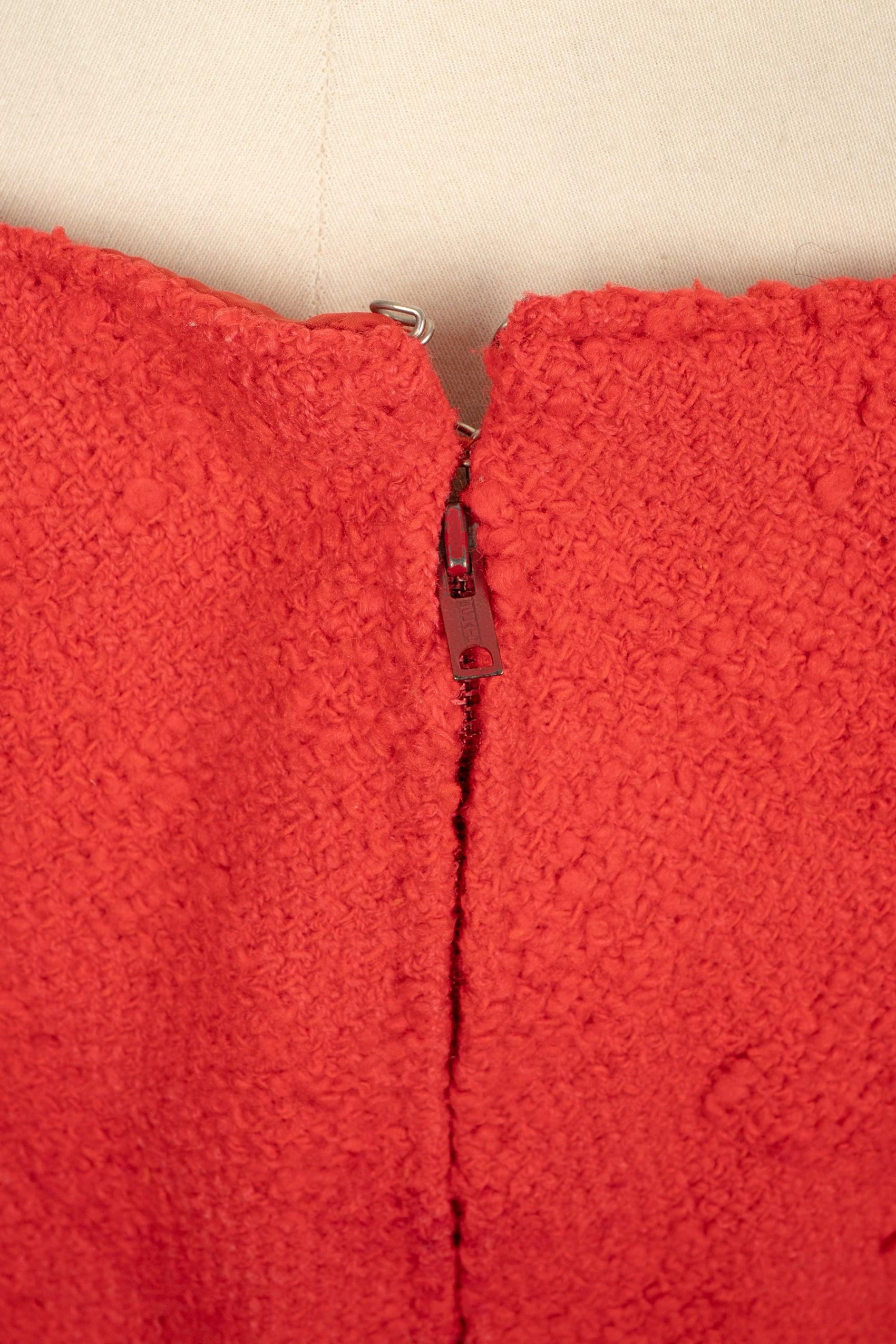 Chanel Tweed Suit with Red Silk Lining Haute Couture 7