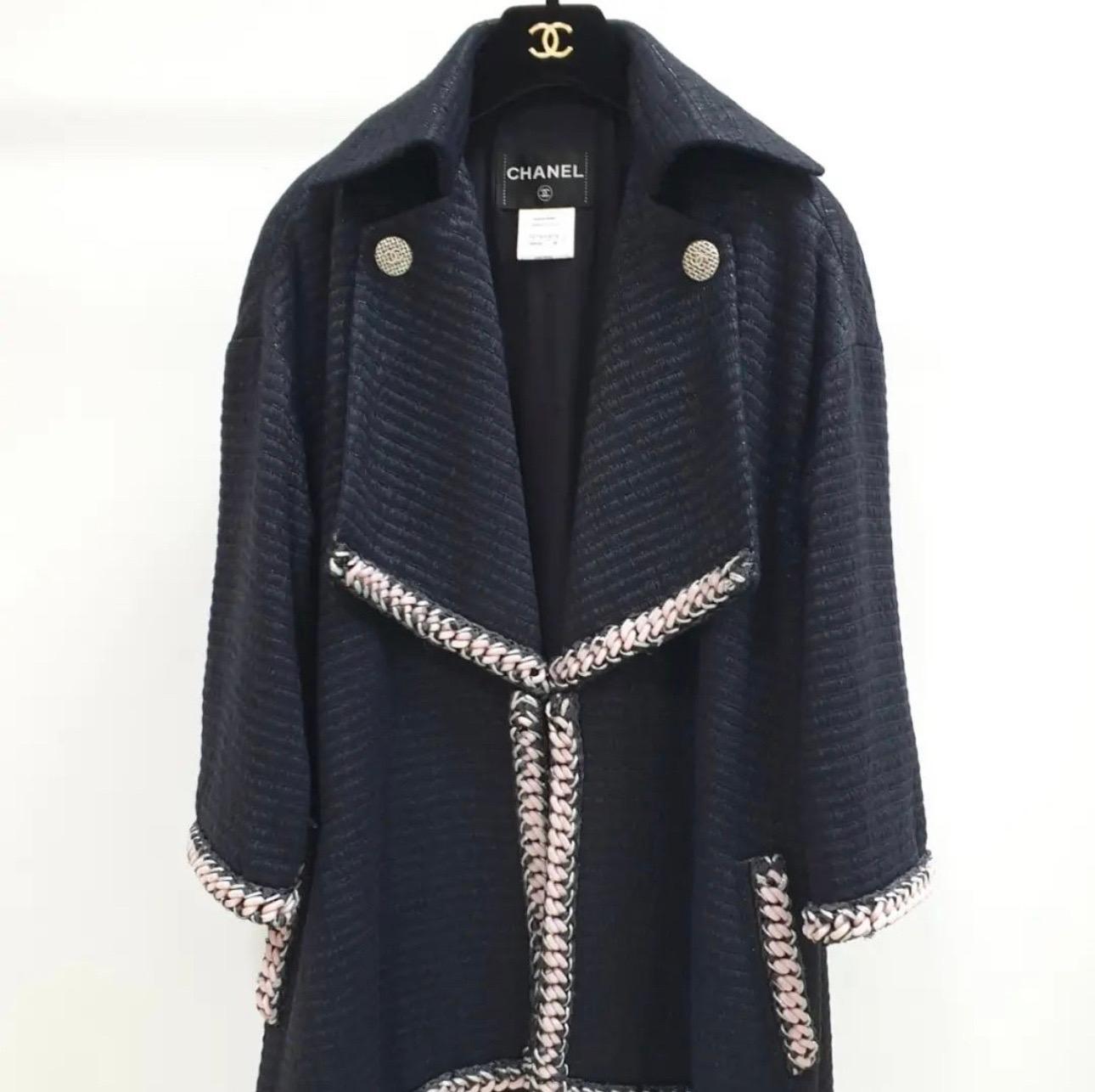 Chanel Tweed Trimed Coat In Excellent Condition In Krakow, PL