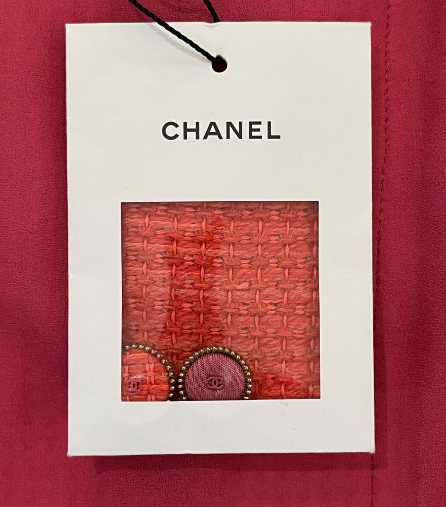  Chanel - Veste à capuche en tweed de laine et soie en vente 6
