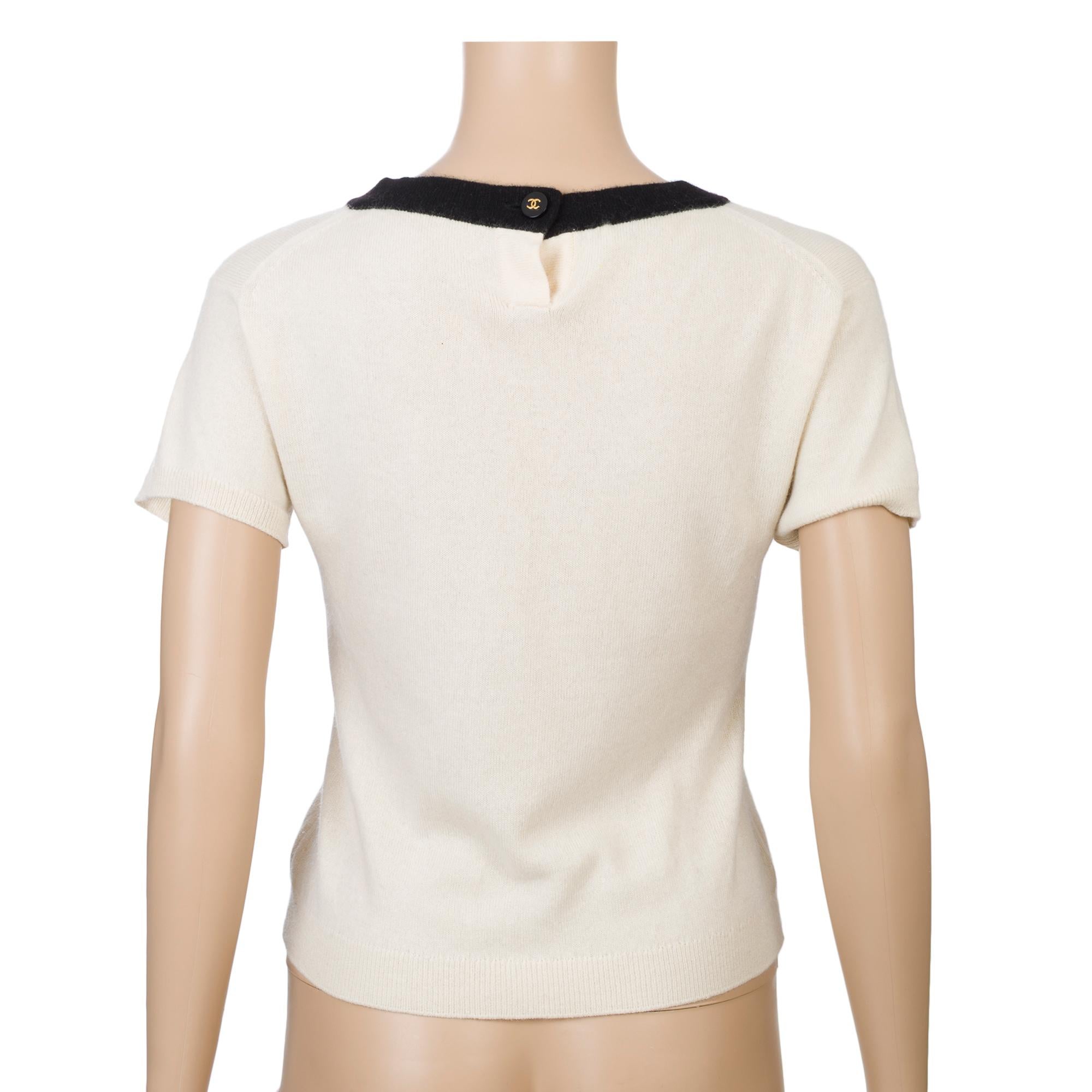 Chanel twinset in creme cashmere, size 36 In Good Condition In Paris, IDF