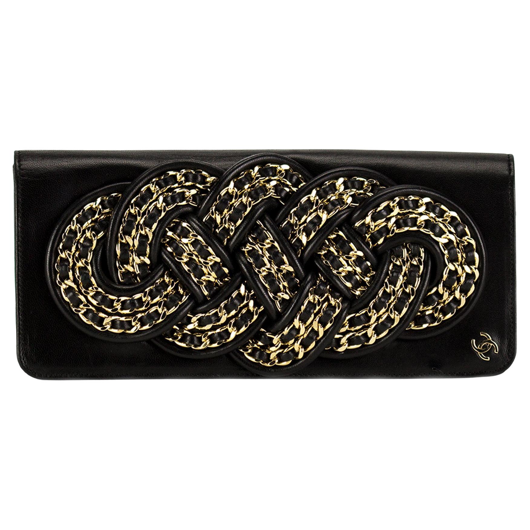 Women's or Men's Chanel Twisted Iconic Chain Braided Knotted Black Gold Lambskin Leather Clutch For Sale