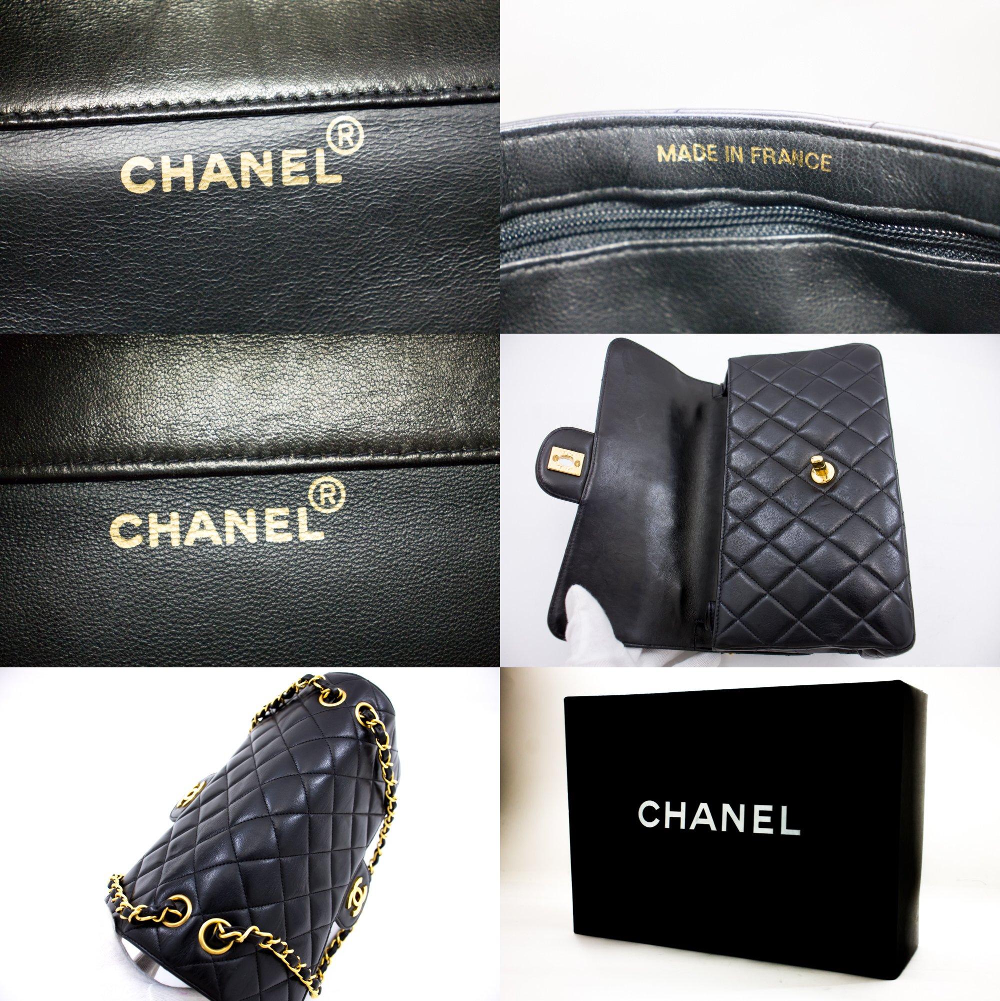 CHANEL Zweiseitige Umhängetasche mit Kette und Klappe, schwarz, gesteppt im Angebot 3