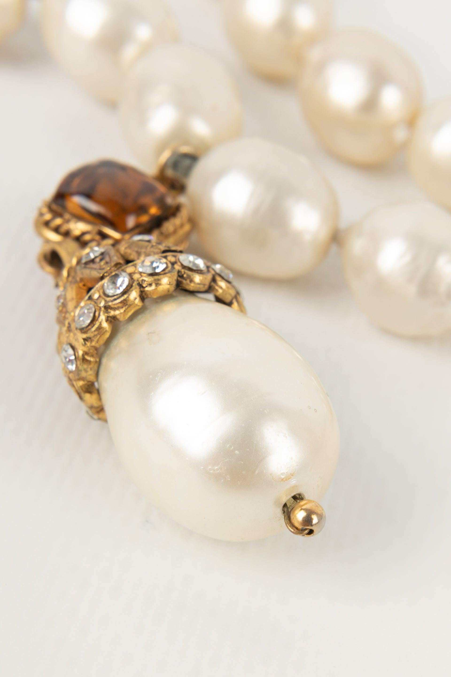 Chanel, collier de perles à deux nœuds, années 1980 Pour femmes en vente