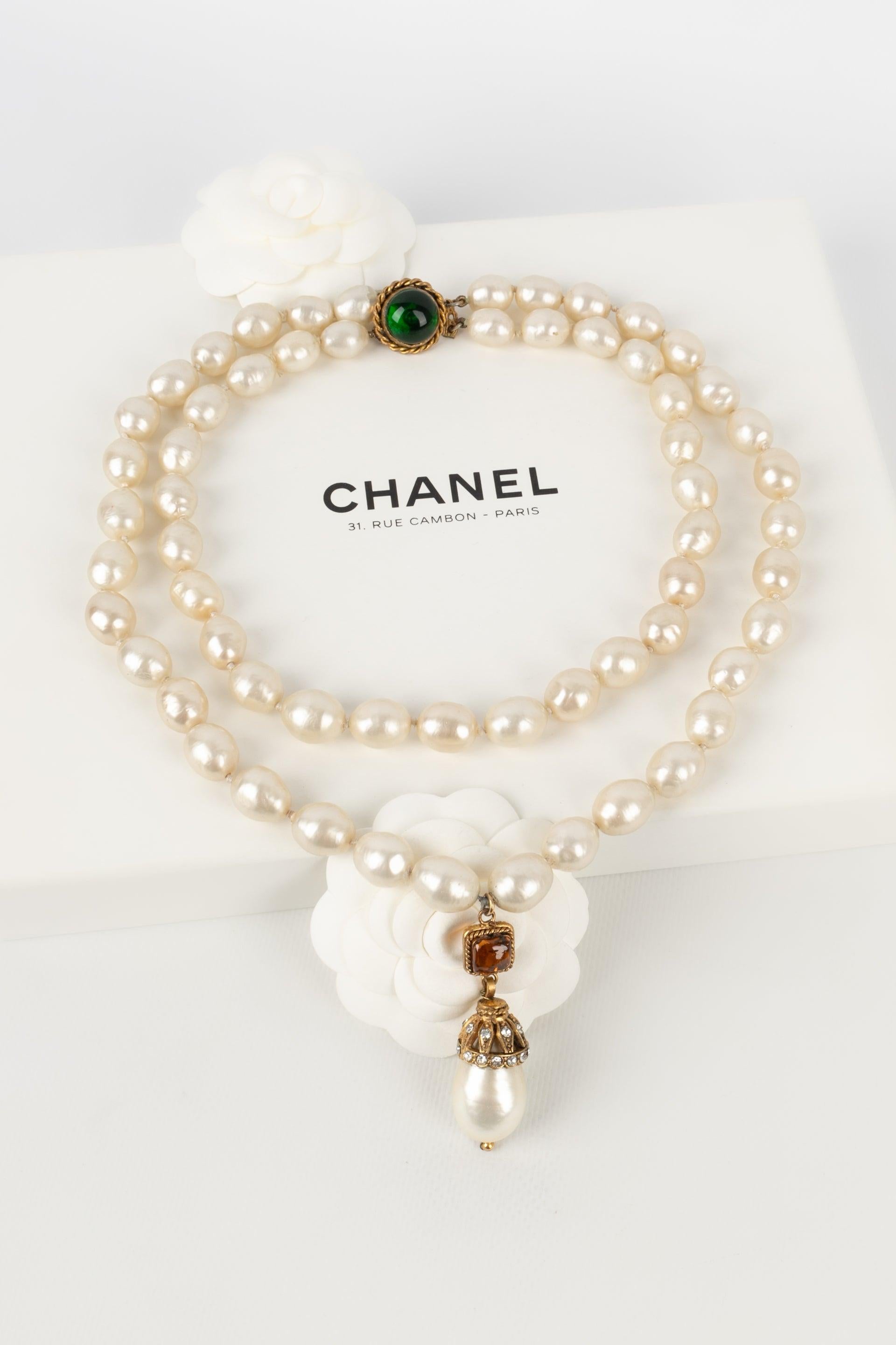 Chanel, collier de perles à deux nœuds, années 1980 en vente 2