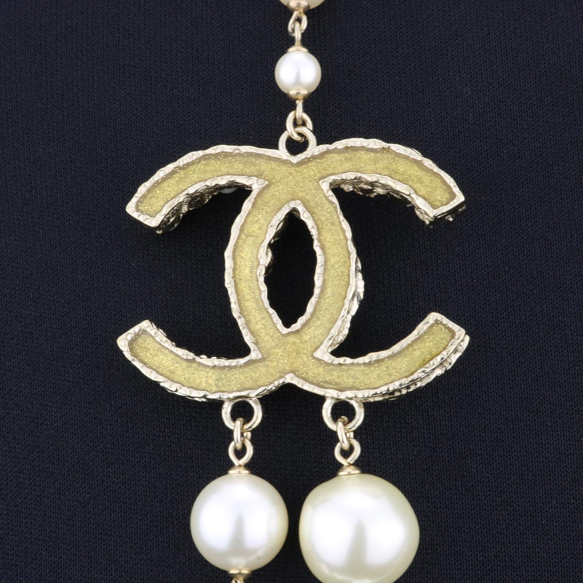Women's or Men's CHANEL Two Strands Pearl Gold Long Necklace 2011