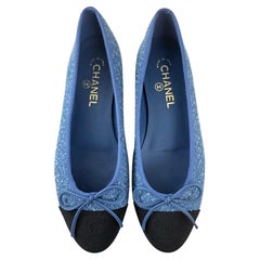 Chanel Two-Tone Blue Tweed Ballet Flats with Black Cap Toe & Bow – Size 40”