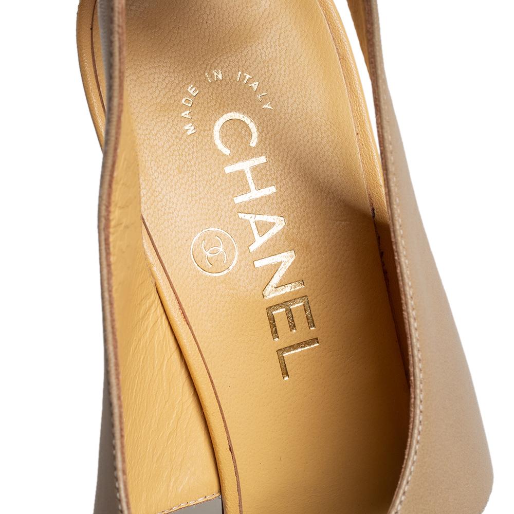 Women's Chanel Two Tone Camellia Leather T-Strap Sandals Size 42