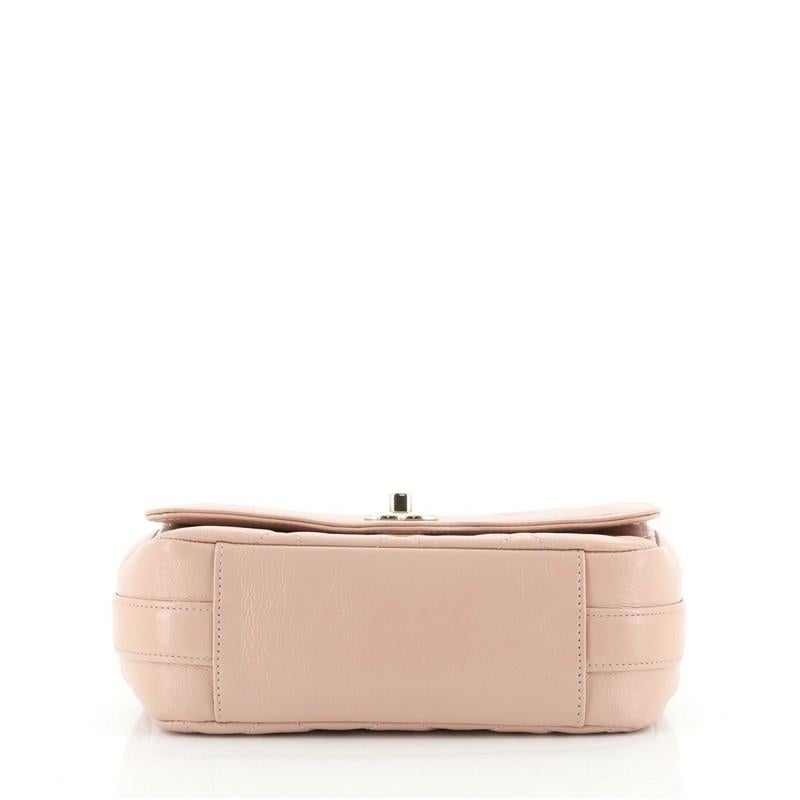 Chanel Zwei Ton CC Klappe Tasche gesteppt glänzend gealtert Kalbsleder Mini für Damen oder Herren