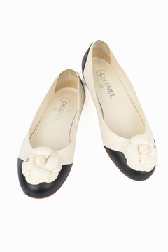 Chanel two-tone leather ballet pumps