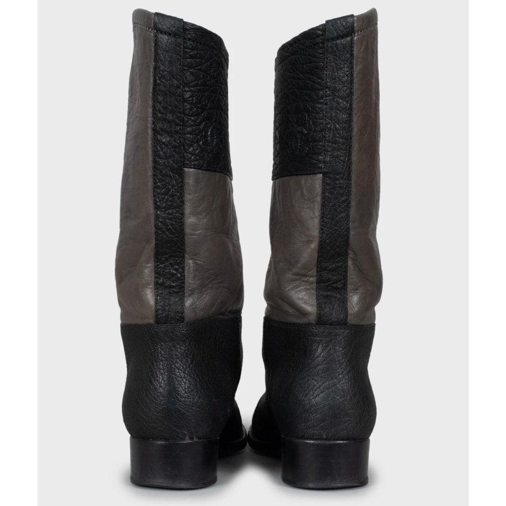 Donna Stivali in pelle bicolore Chanel - Nero e Beige - misura 36,5 in vendita