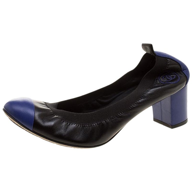Chanel Two Tone Leather Cap Toe Scrunch Ballet Pumps Size 37.5 at 1stDibs