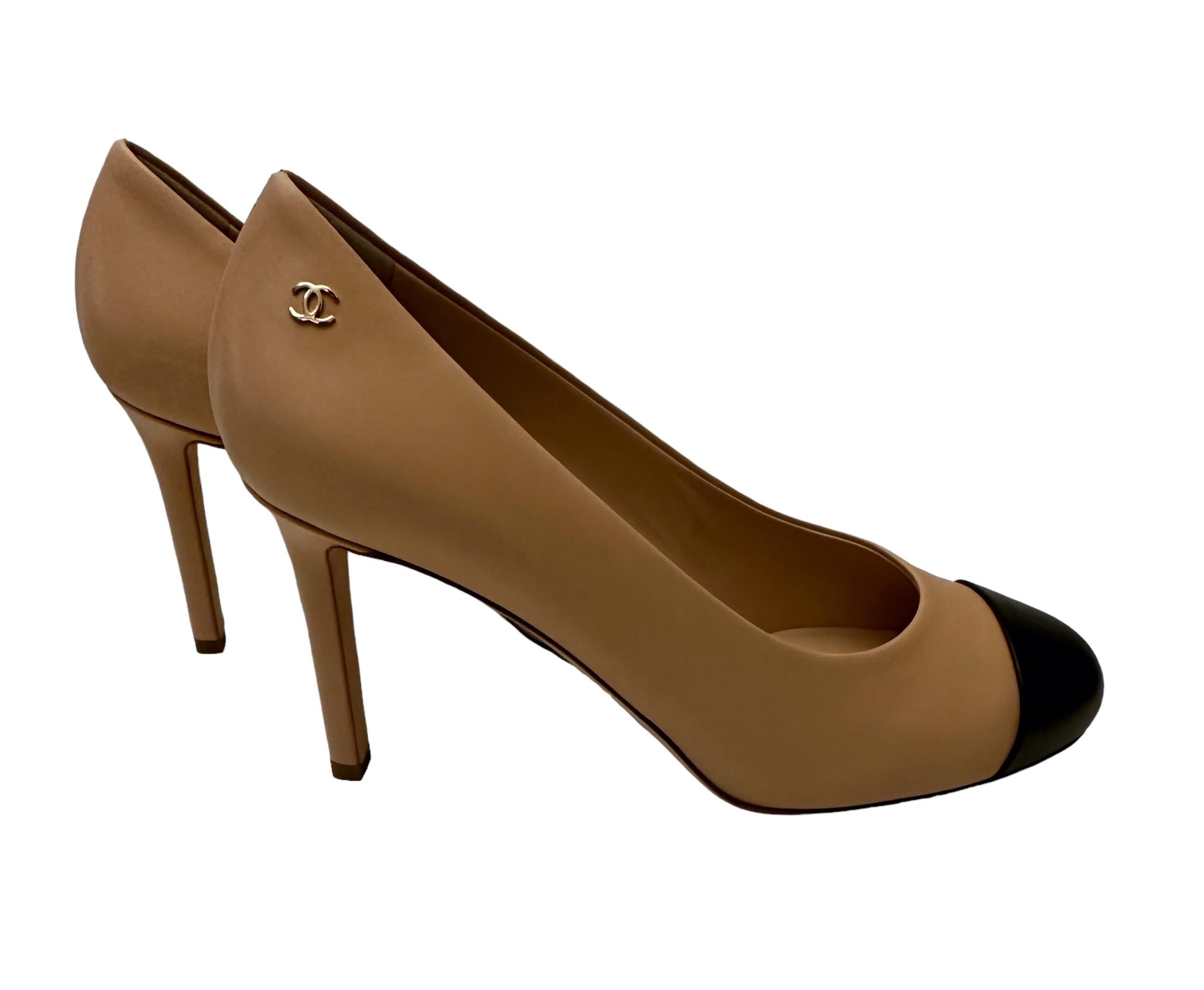 Chanel Two Tone Leather Heel Pumps 2