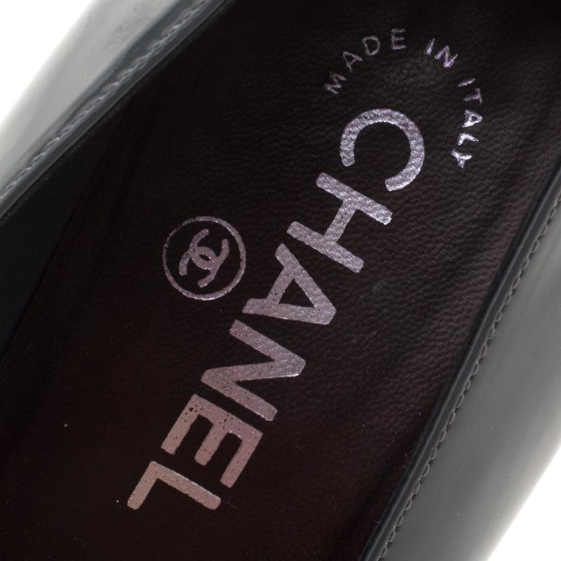 Chanel Two Tone Patent Leather CC Cap Toe Pumps Size 38 2