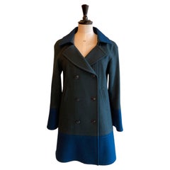 Chanel two toned boiled wool coat . A/W 2013. Size FR 38