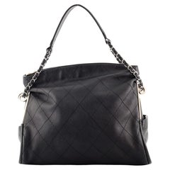 Chanel Ultimate Soft Hobo Gestepptes Leder Medium