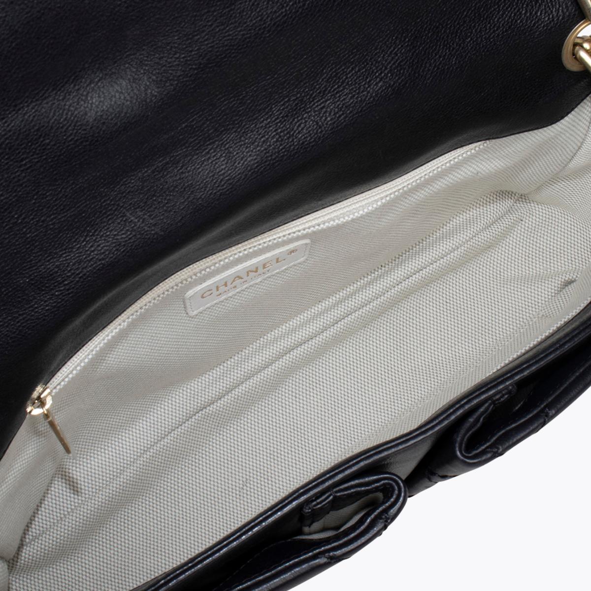 Chanel Ultimate Stitch Retro Chain Flap Bag In Good Condition For Sale In Sundbyberg, SE