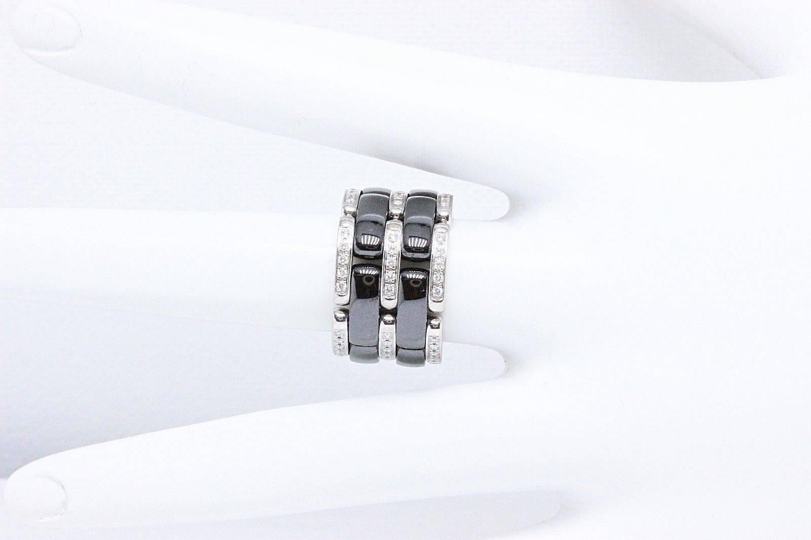 Chanel Ultra Black Link Ceramic and Diamond Band Ring 18 Karat White Gold In Excellent Condition In San Diego, CA