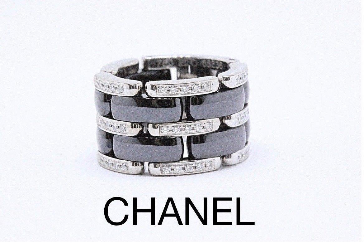 Chanel Ultra Black Link Ceramic and Diamond Band Ring 18 Karat White Gold 3