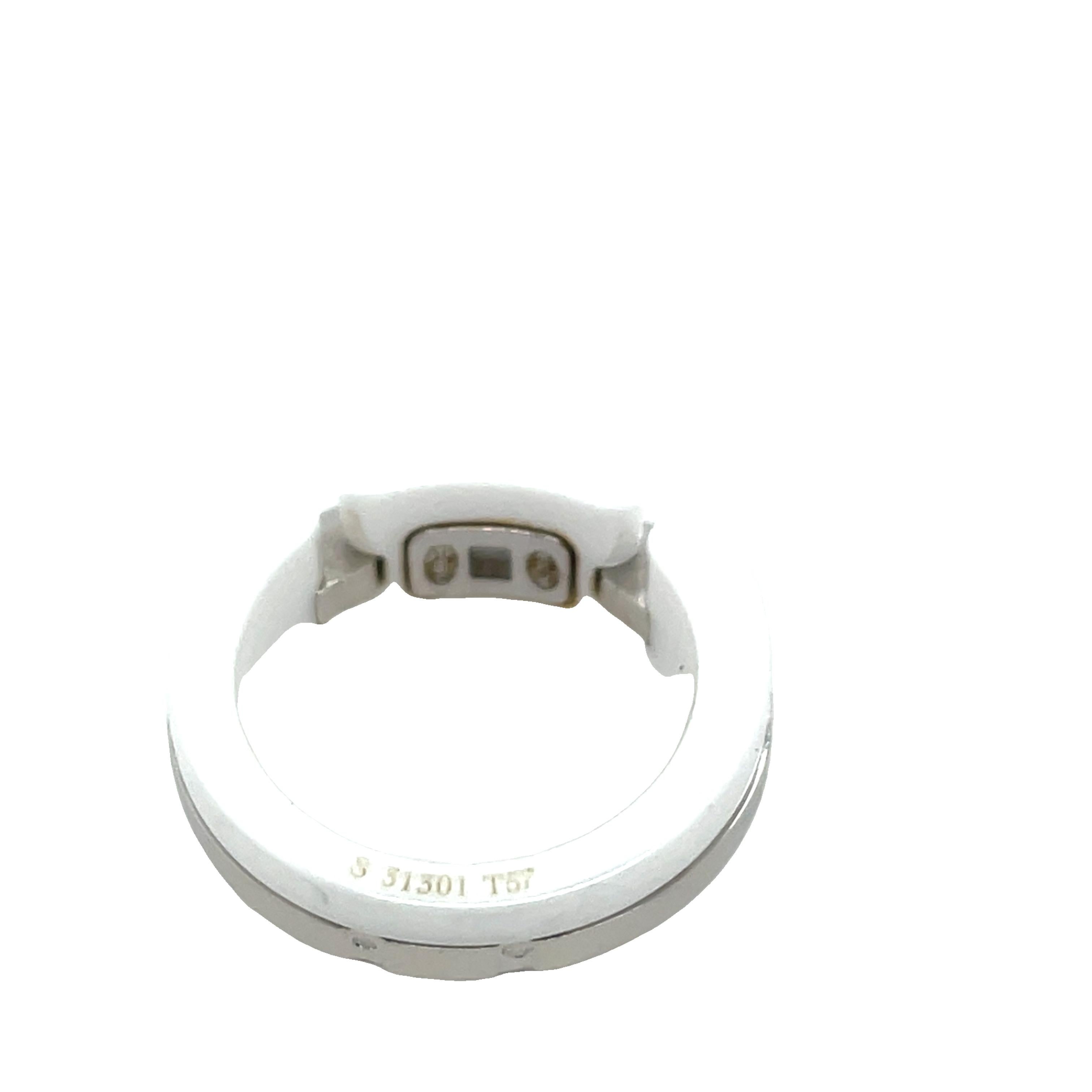CHANEL Ultra Diamante 18ct Oro Blanco  Anillo y cerámica S31301T57 Corte redondo en venta