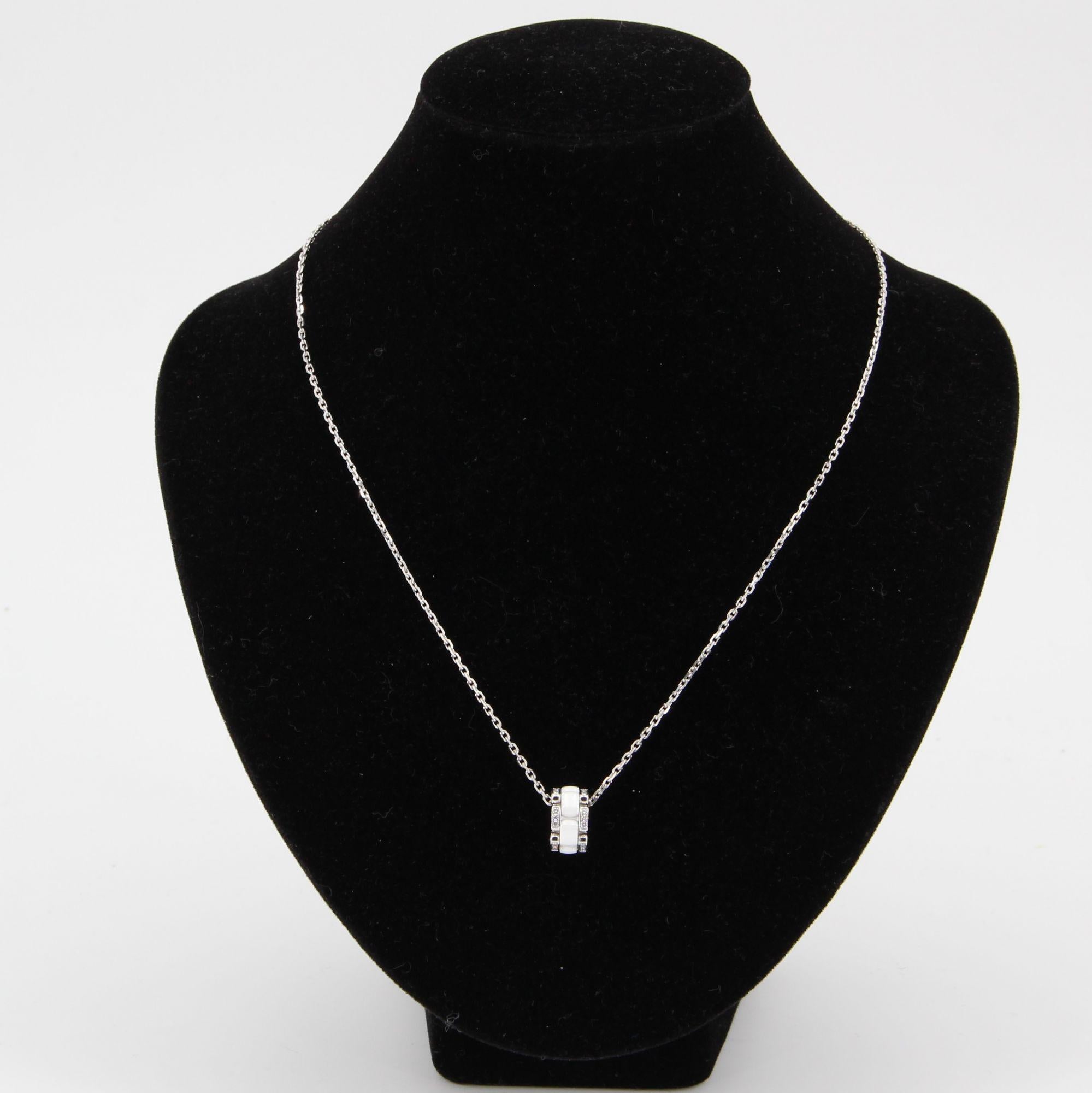 Chanel Ultra Diamonds White Ceramic White Gold Pendant Necklace In Excellent Condition In Poitiers, FR