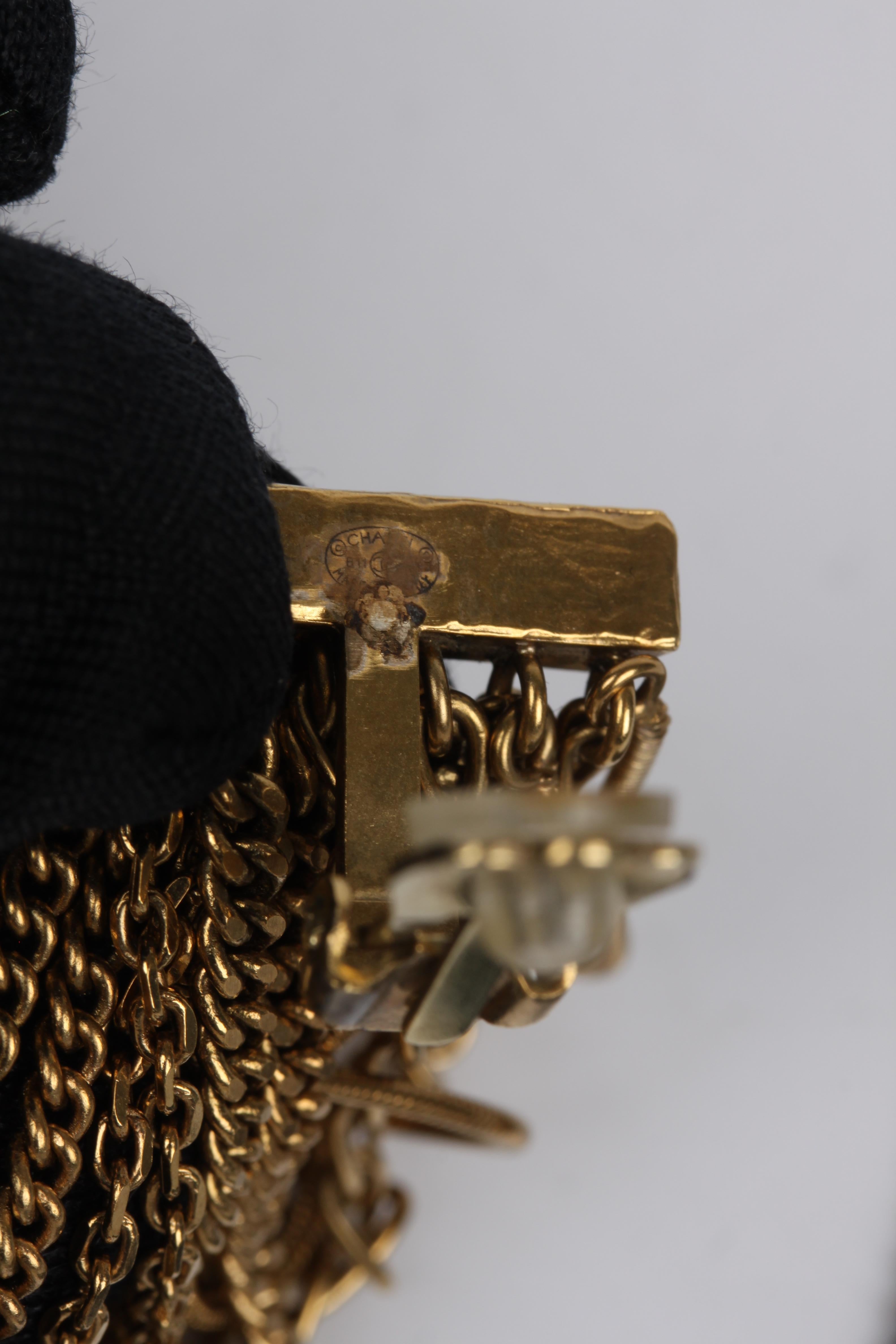 Chanel Ultra Long Earrings - black/gold For Sale 1