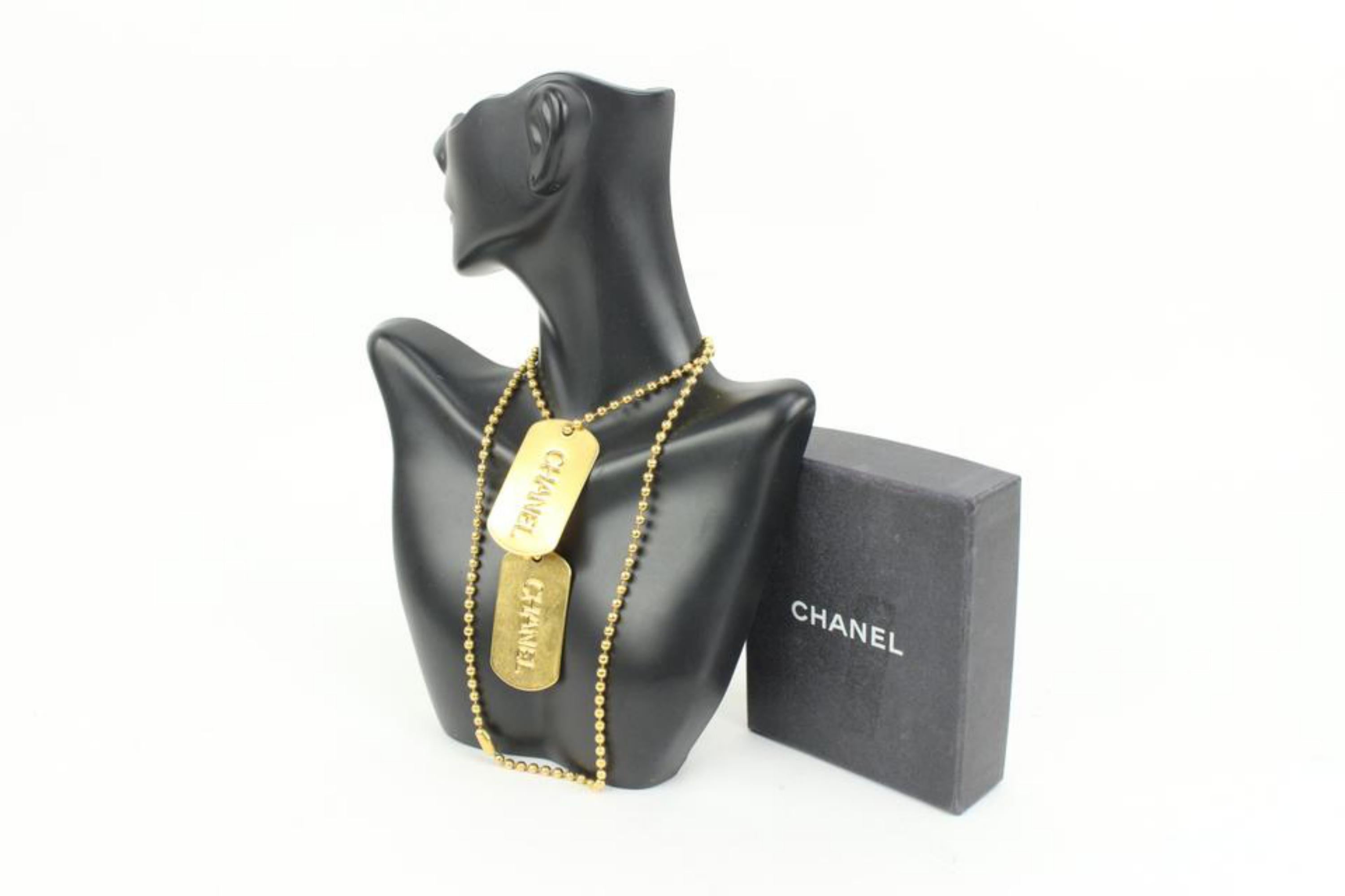Chanel Ultra Rare 93a CC Logo Dog Tags Pendant Necklace 45ck8
Date Code/Serial Number: 93 A
Made In: France
Measurements: Length:  25.5