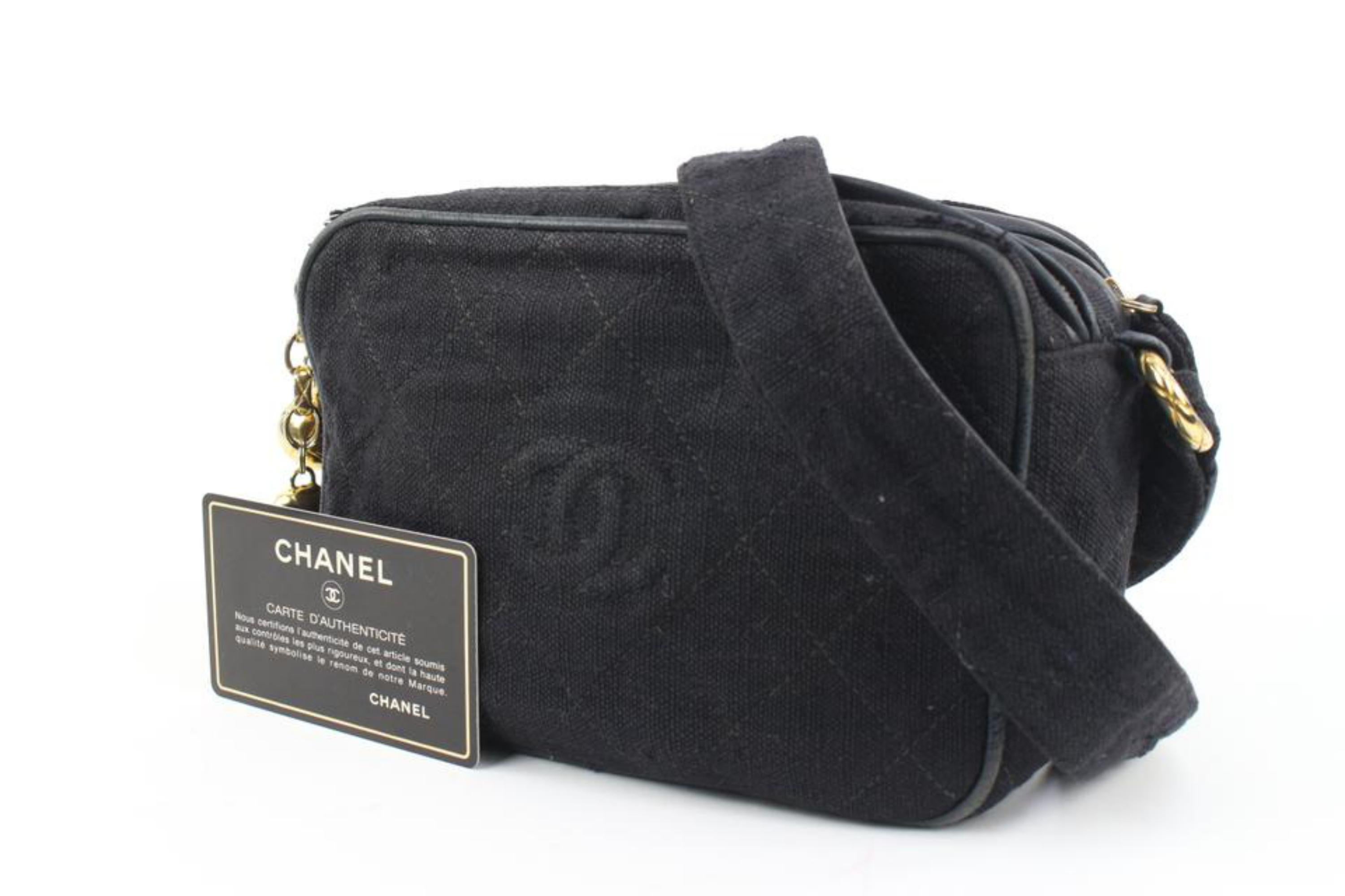 Chanel Ultra Rare Black Woven Gold Charm Camera Bag 57ck32s
Date Code/Serial Number: 2661008
Made In: Italy
Measurements: Length:  7