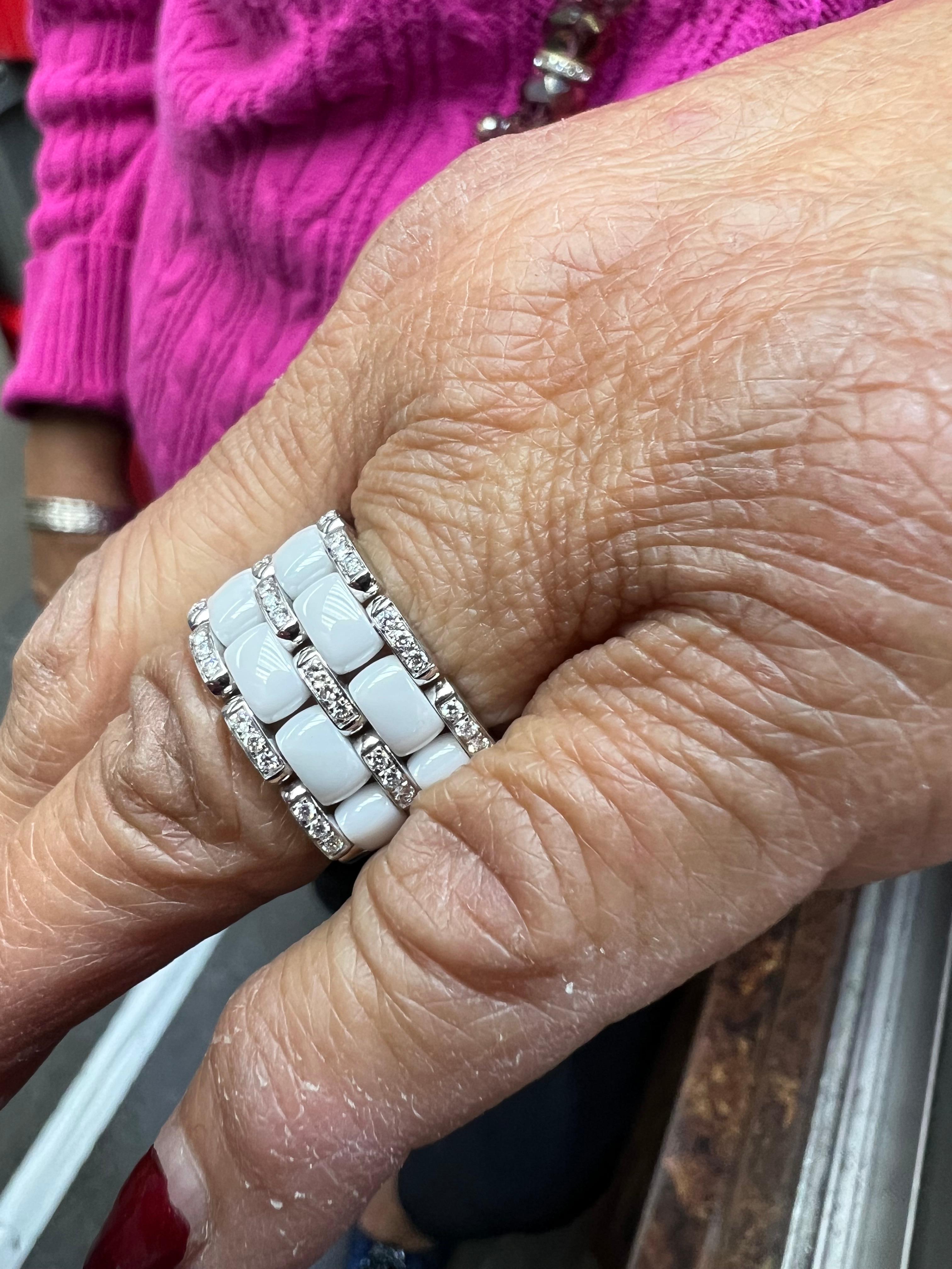 Round Cut Chanel Ultra Wide White Ceramic Diamond Flex Ring Size 5.25 For Sale