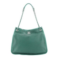 Chanel Up In The Air Tote Perforiertes Leder