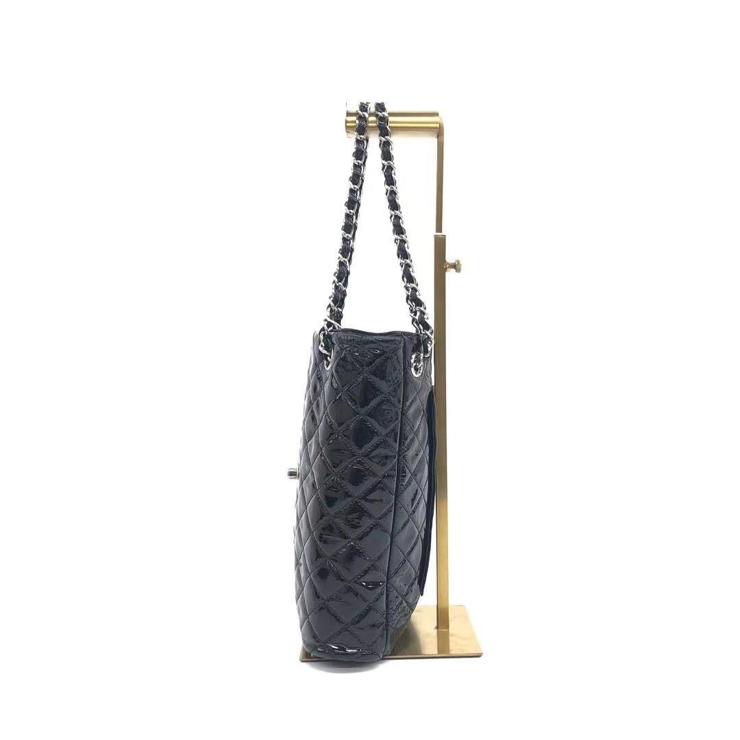 Chanel Upside Down Flap Bag Black Diamond Quilted Patent Leather Silver Hardware In Excellent Condition In AUBERVILLIERS, FR