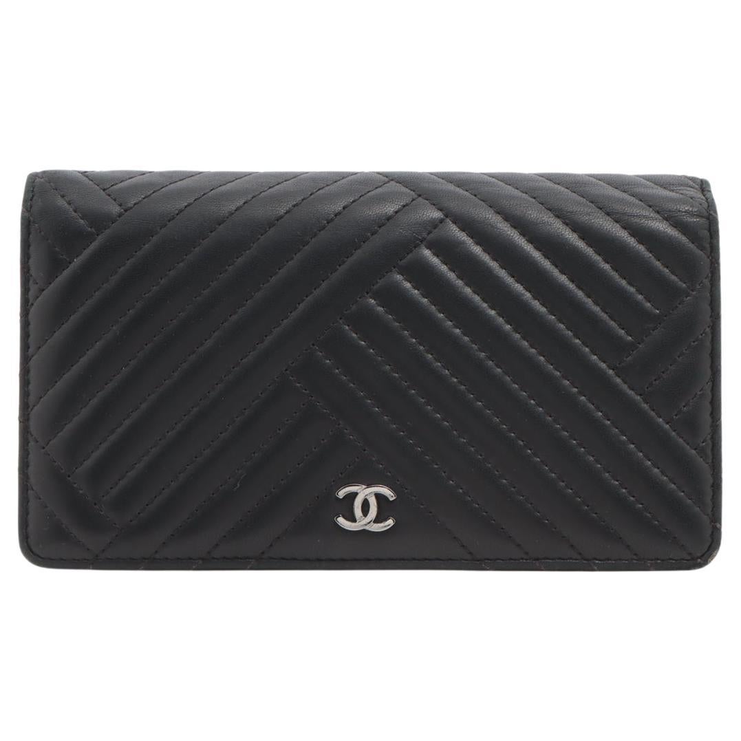 Chanel V Stitch Lambskin Wallet Black